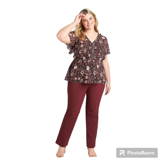 Lane Bryant Petite Plus Size Straight Leg Pull-On Pant w/ Zipper Pockets - 20p - Picture 3 of 12